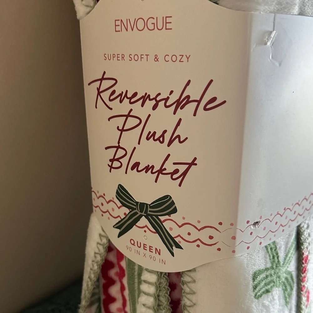 Envogue Reversible Plush Blanket Holiday Christmas Queen Red Rose 🌹 NEW!